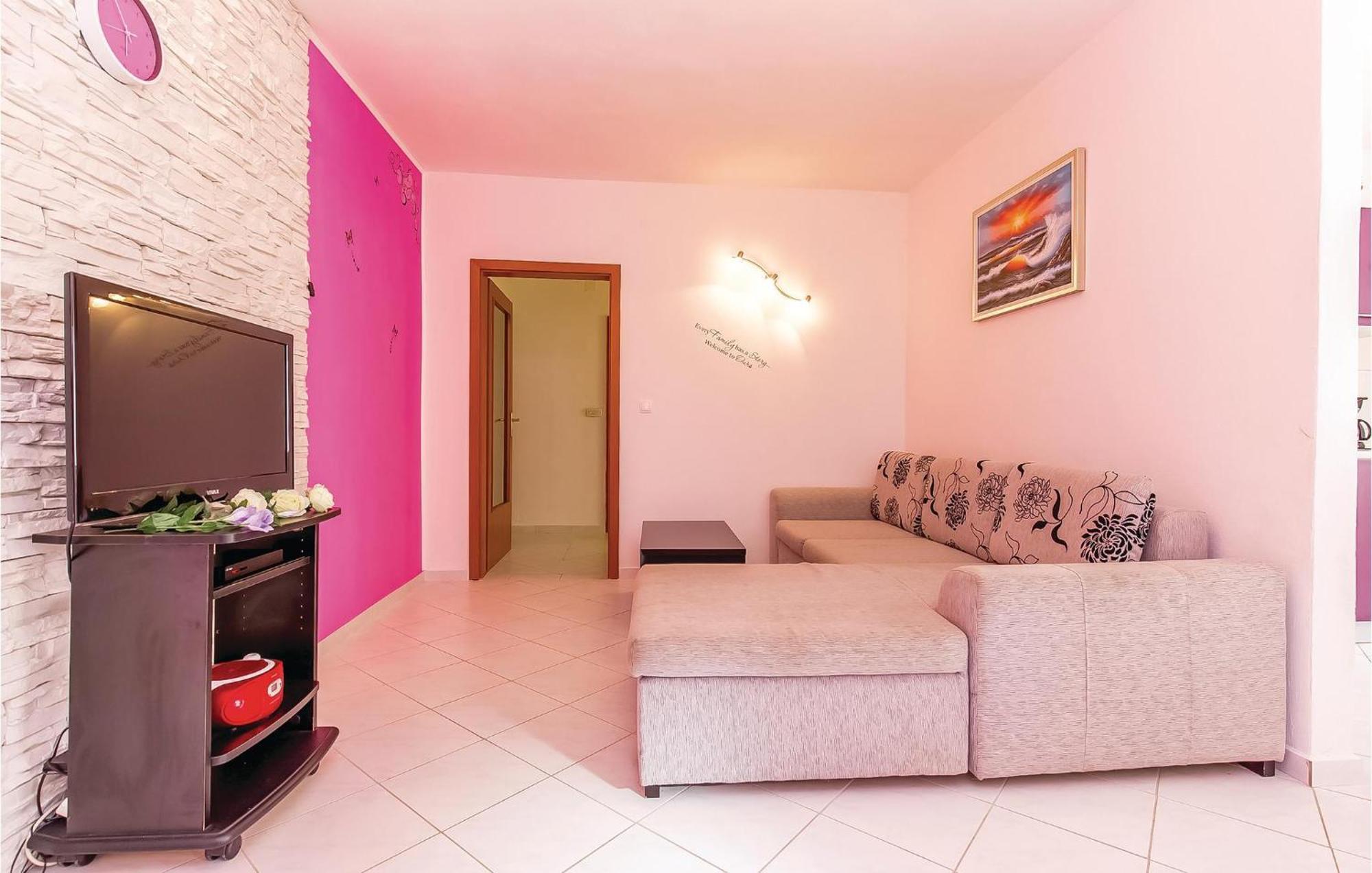 Awesome Apartment In Dobrinj With Wifi 外观 照片