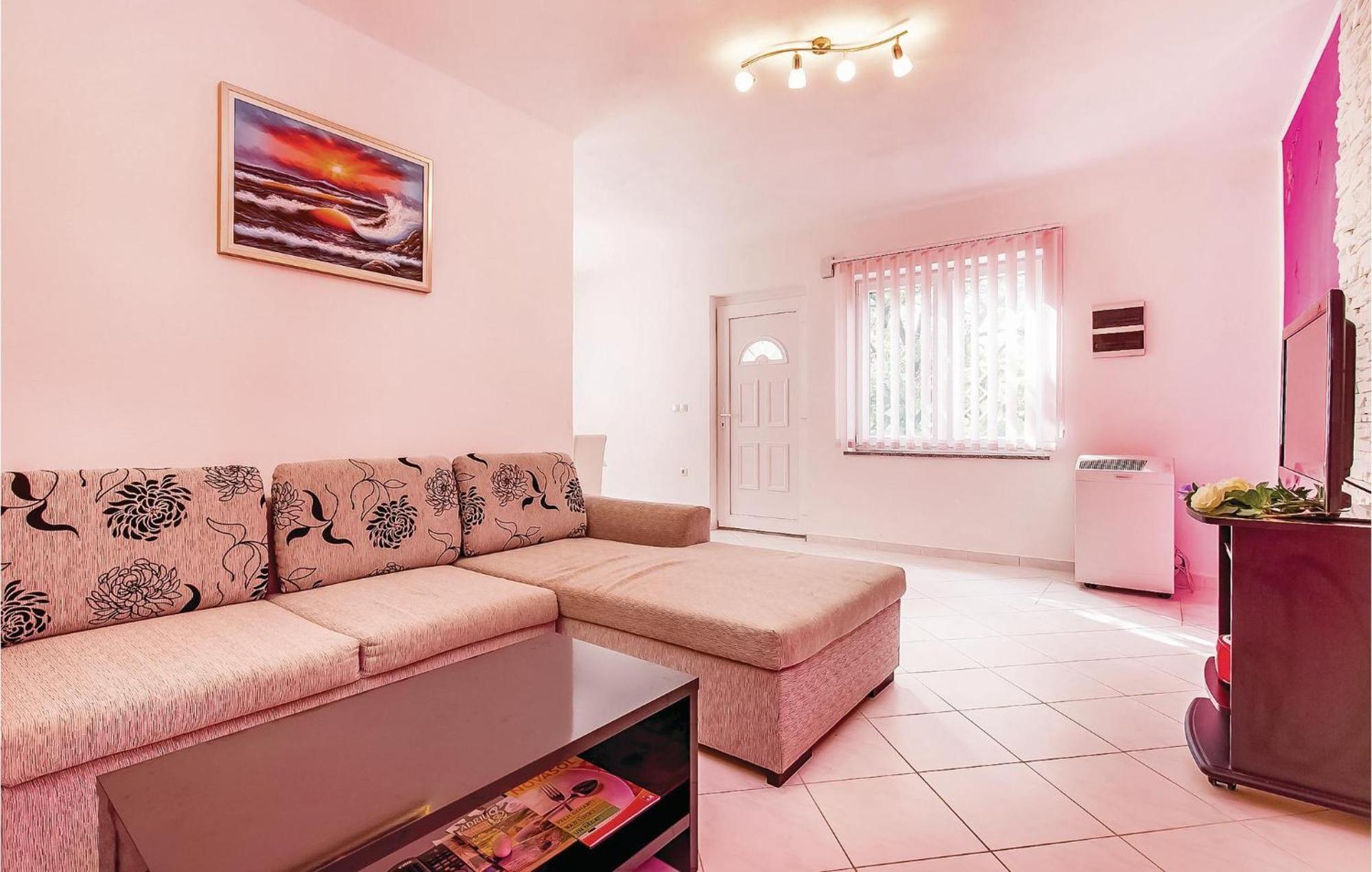 Awesome Apartment In Dobrinj With Wifi 外观 照片