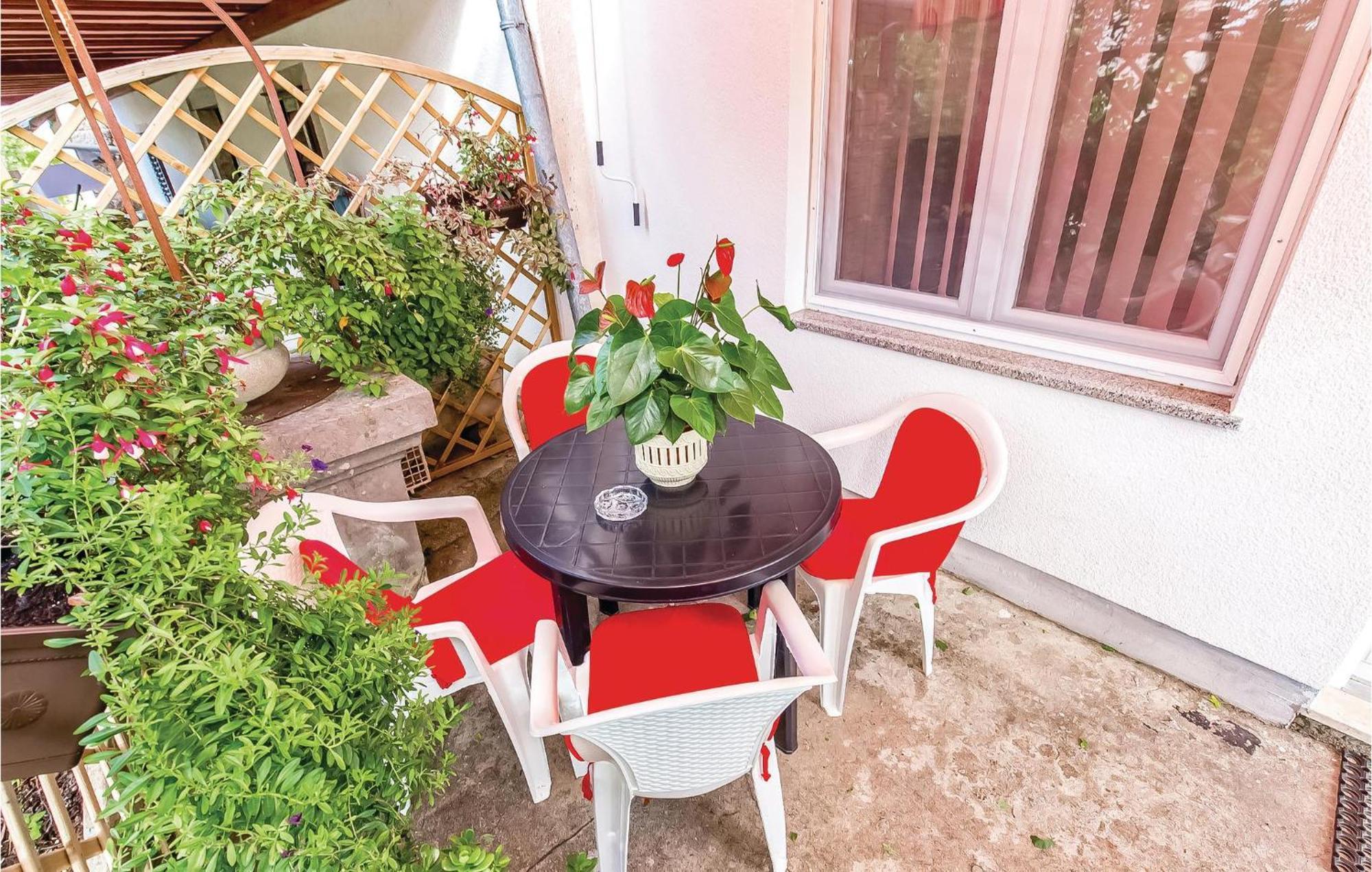 Awesome Apartment In Dobrinj With Wifi 外观 照片